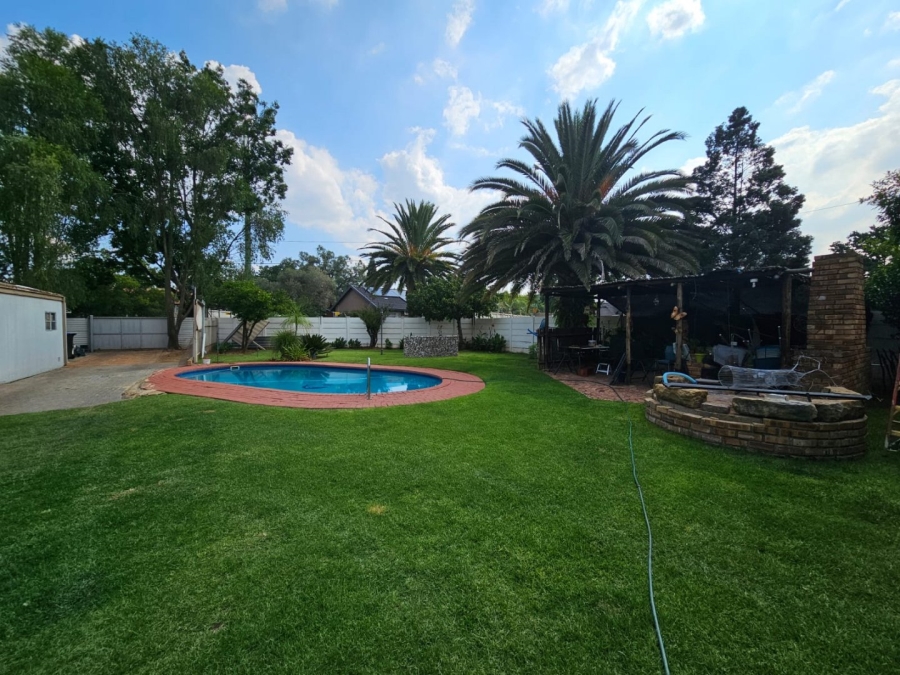 4 Bedroom Property for Sale in Vaalpark Free State